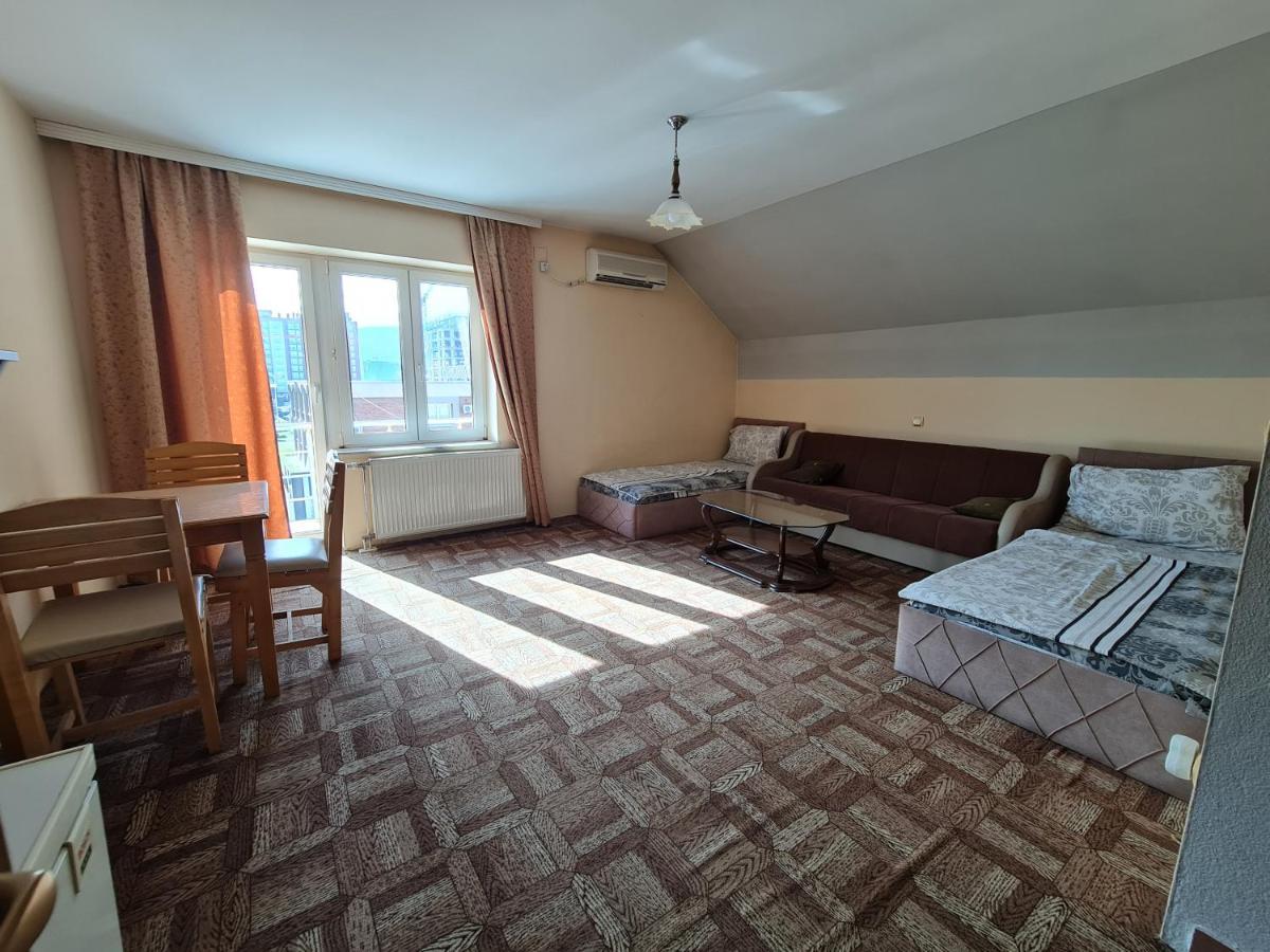 Holiday Ferizaj Exterior photo